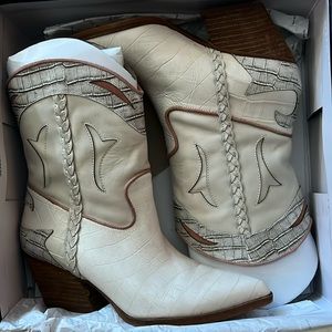 Dolce Vita, Loral Boots, Ivory Croco Print Leather